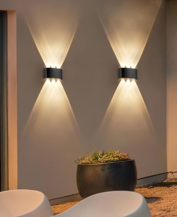 Outdoor waterproof wall light