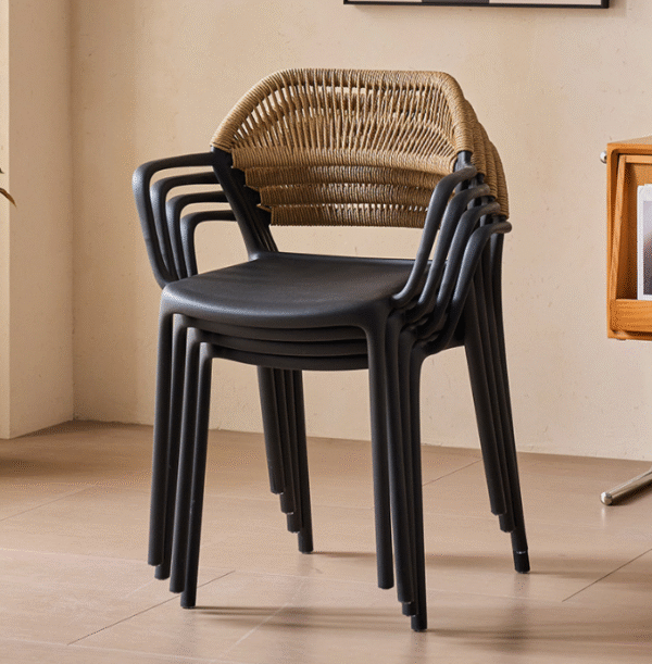 Outdoor & balcony chairs